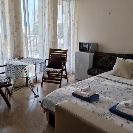South Bay уютно студио 200м море